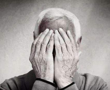 美国治疗老年痴呆